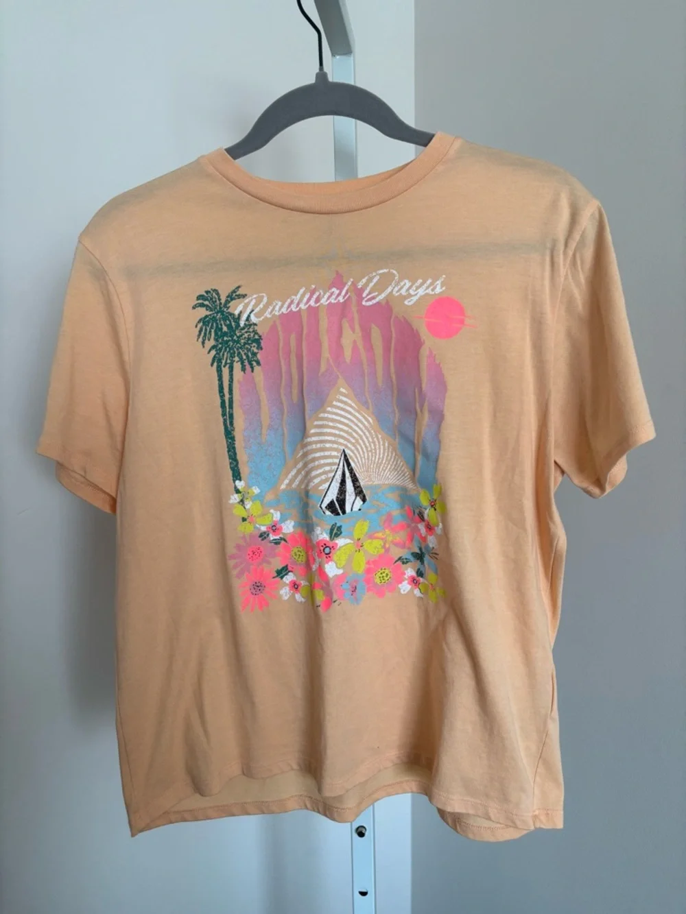 Volcom Girls Peach Short-Sleeve Graphic Tee - Picture 1 of 3